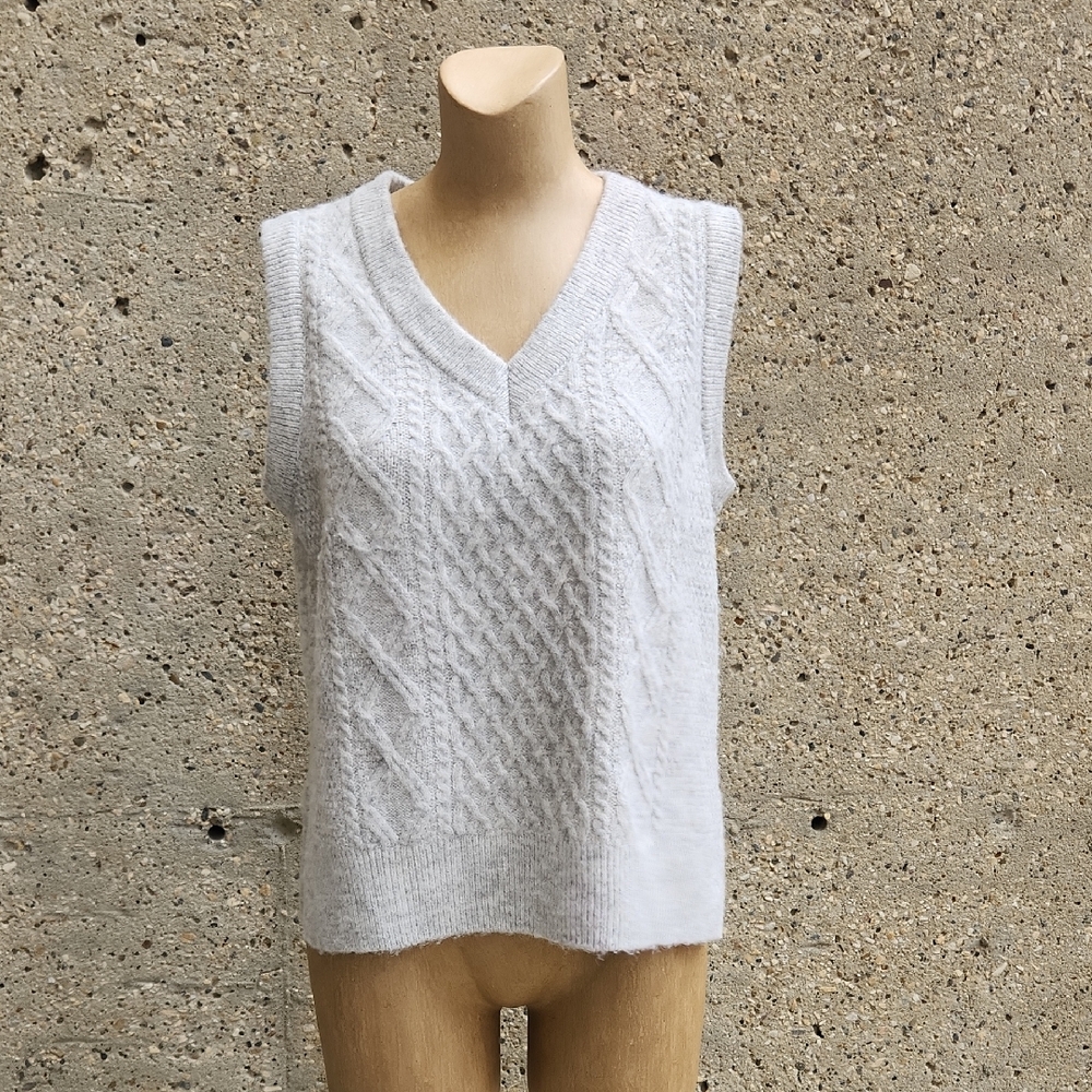 grey wool knit vest